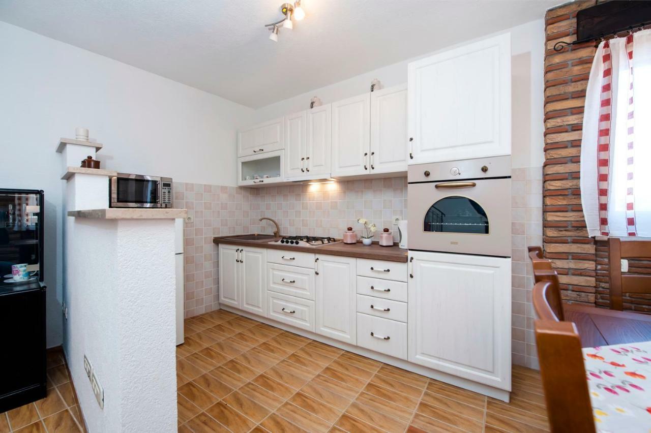 Guesthouse Ancient Stone Rovinj Exterior foto