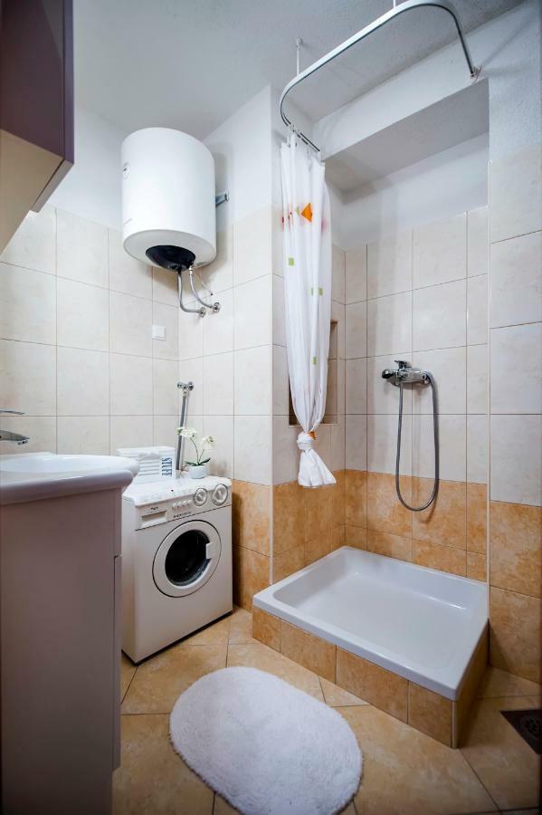 Guesthouse Ancient Stone Rovinj Exterior foto